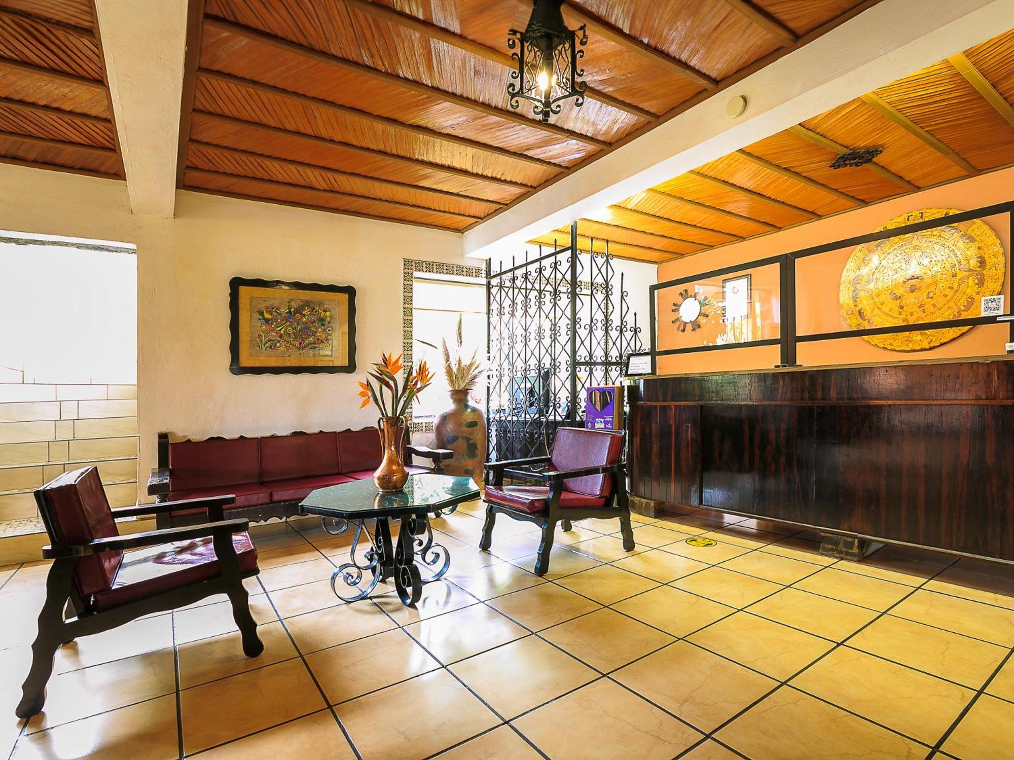 فندق بيي دي لا سييرا Uruapan  المظهر الخارجي الصورة
