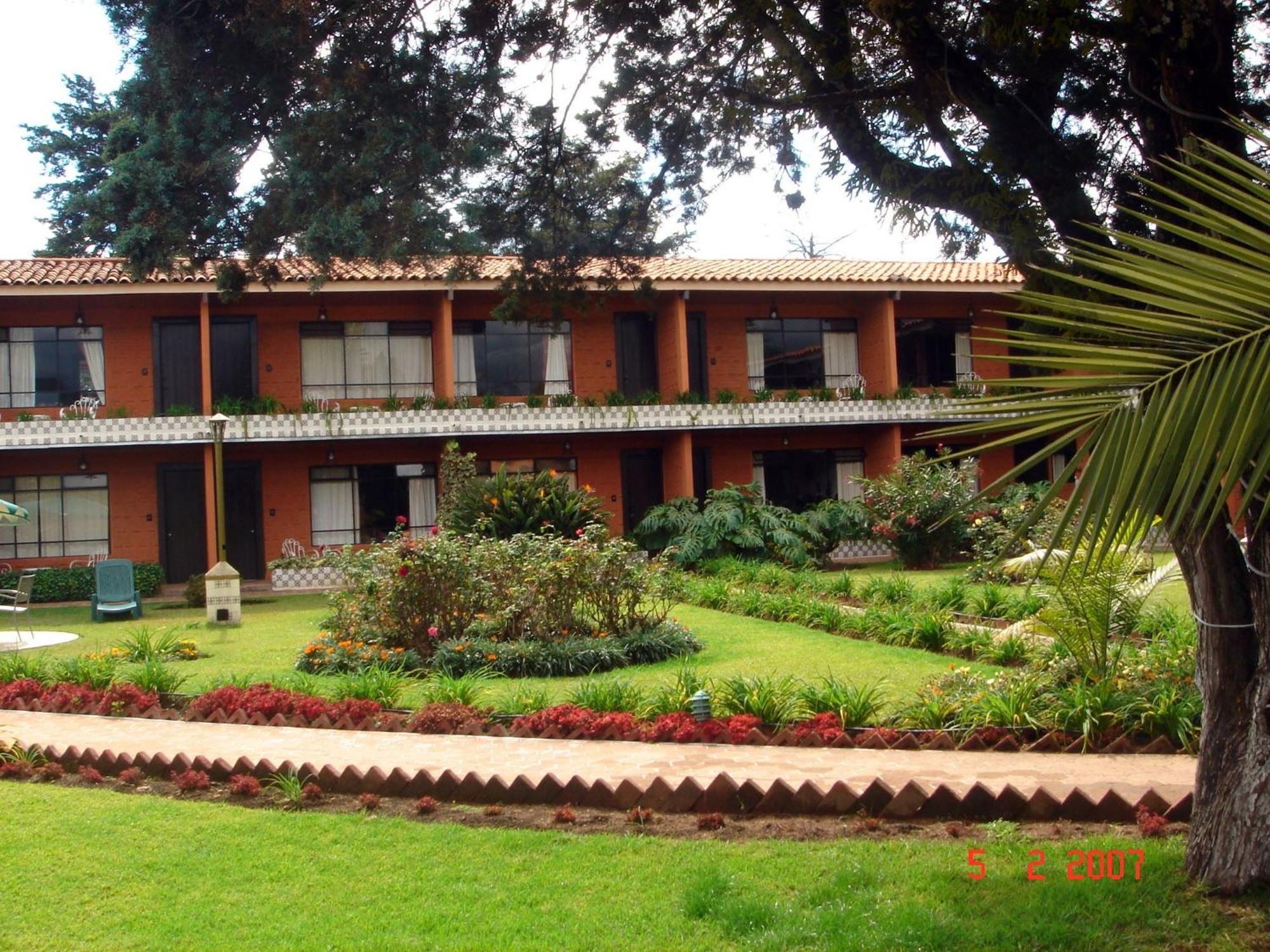 فندق بيي دي لا سييرا Uruapan  المظهر الخارجي الصورة